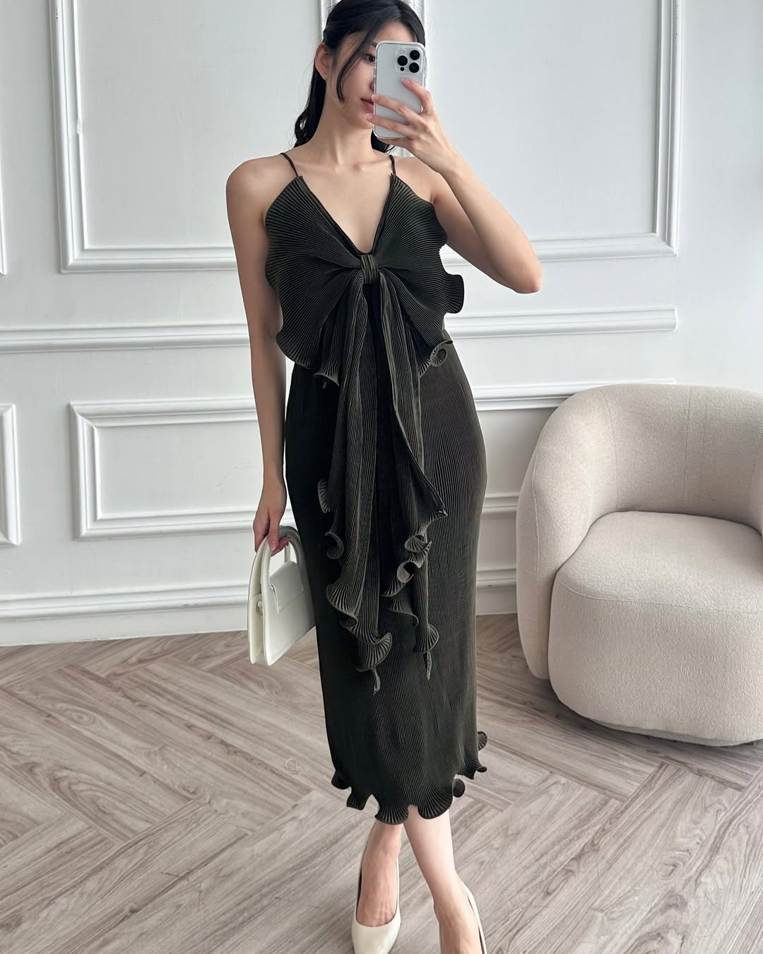 pleated-dress-by-claude-13